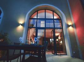 Le Chateau Des Cinq Cantons Hotell Carpentras Exteriör bild